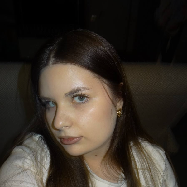 Дина — тренер